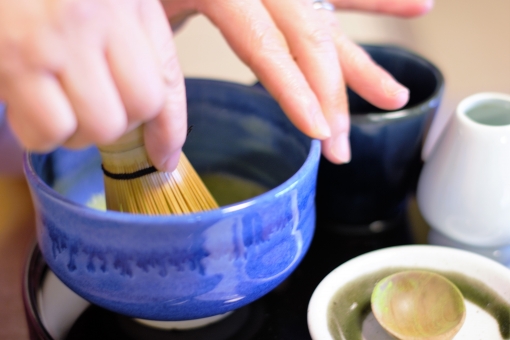 東文化会館 文化講座　親子で一緒に茶道体験！