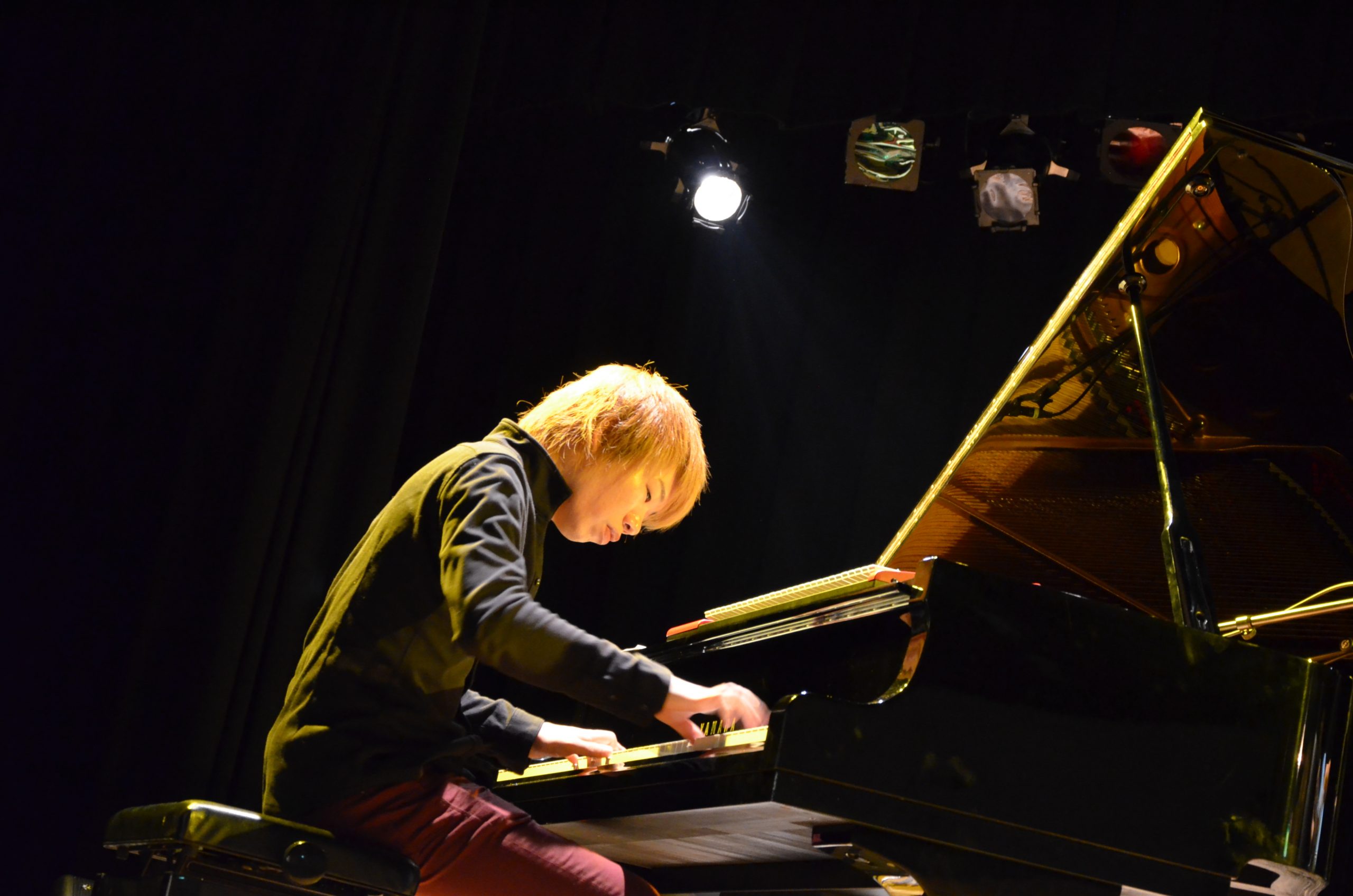 スミワタルピアノコンサート2022～元気の出るピアノ～in栂文化会館