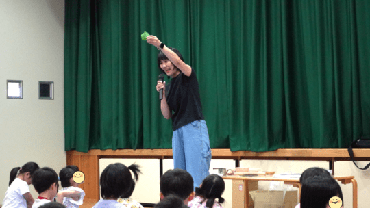 葉っぱの模様のお皿づくり