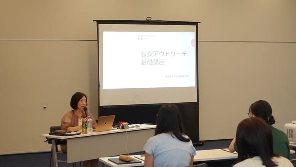 アウトリーチ基礎講座を開催しました