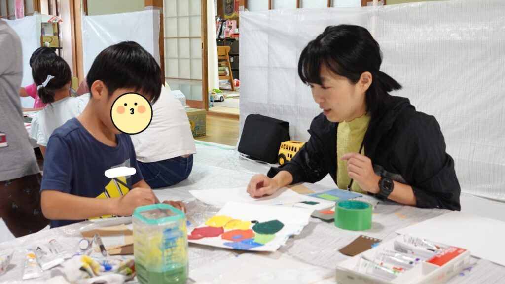 こども食堂の色ずかんを作ろう