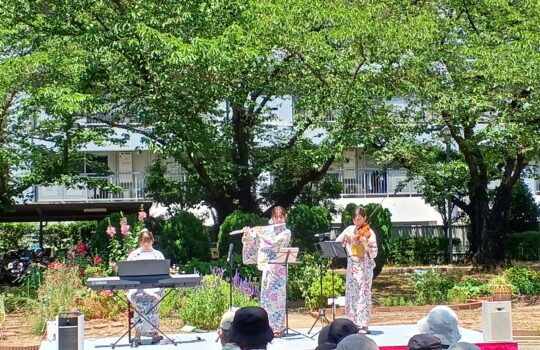 ひるどきコンサート　　福井菜生さん（フルート）・山口　珠奈さん（ピアノ）